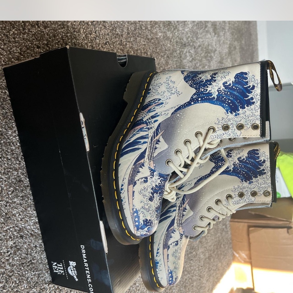 The met x Dr martens collaboration
No longer available